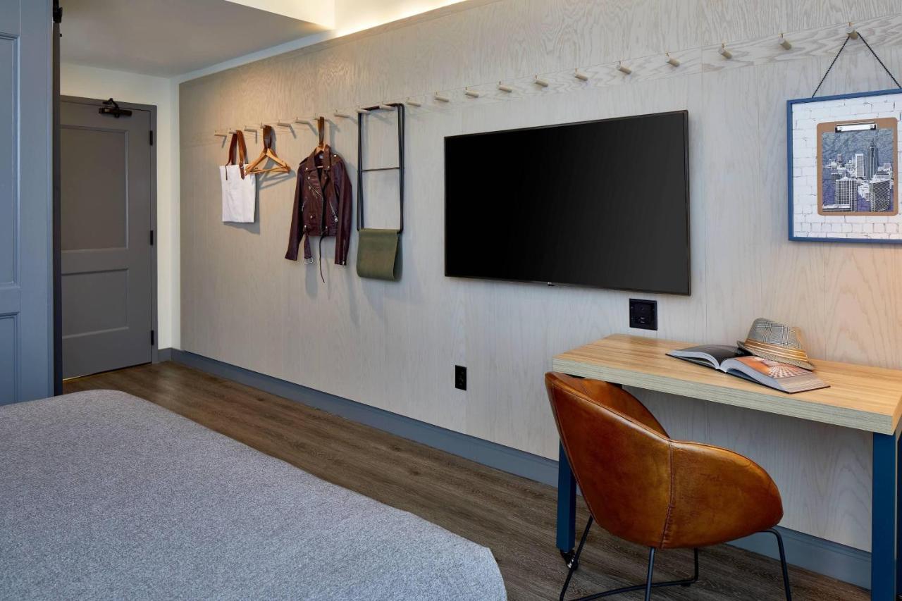 Moxy Midtown Hotel