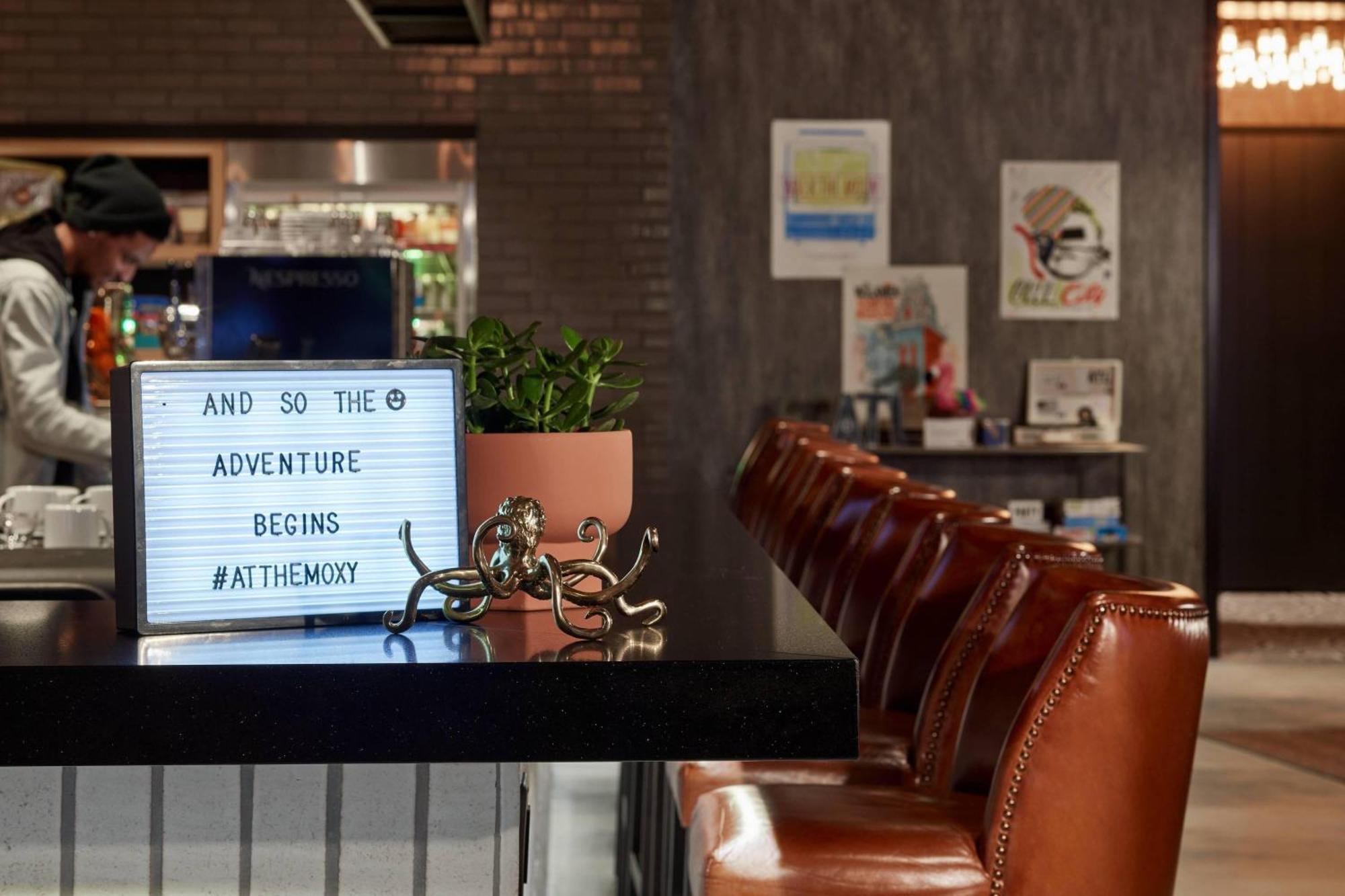 Hotel Moxy Midtown